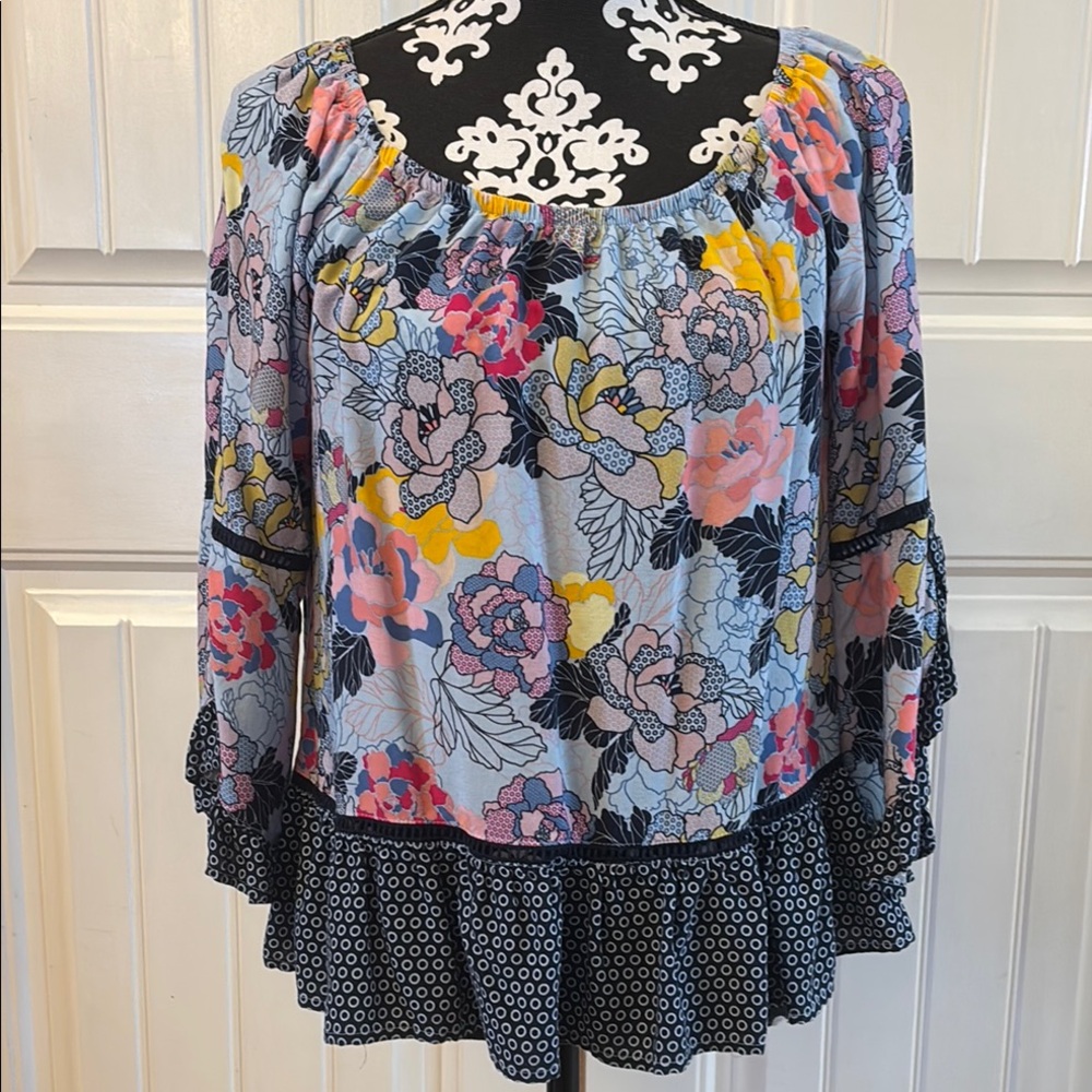 Fever Petite M Floral Top with Ruffle Hem